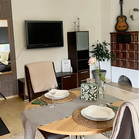 Handwerkerwohnung Nova 1 Mit Balkon Und Eigenem Separaten Bad Apartmán *